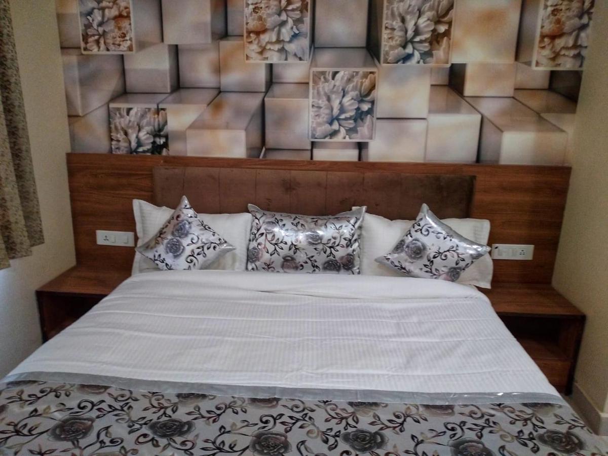 Hotel Ridhi Sidhi Residency Amritsar Exteriör bild